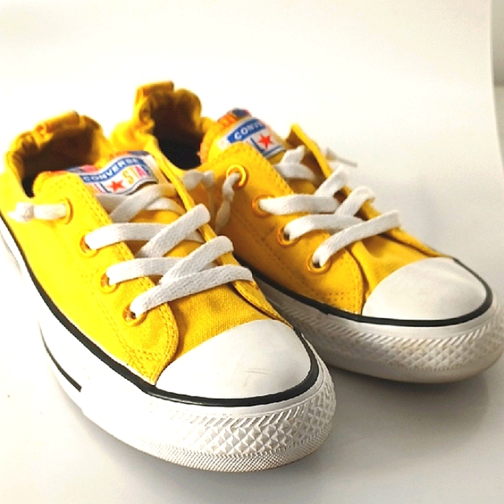 Converse Size 9 (Womans) Yellow rainbow detailing Sneakers